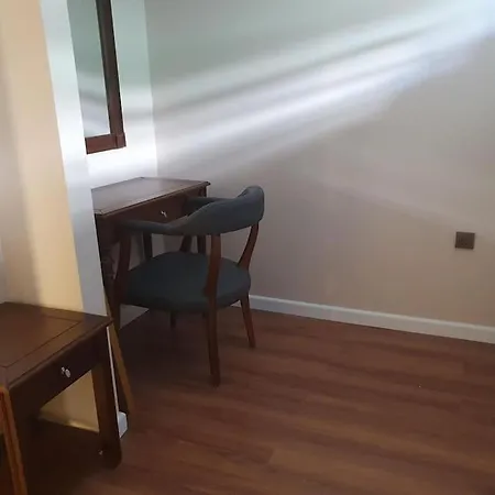 Villa Cesme'De Yemyesil Bahceli, Havuzlu Villa-Awz112 Cesme